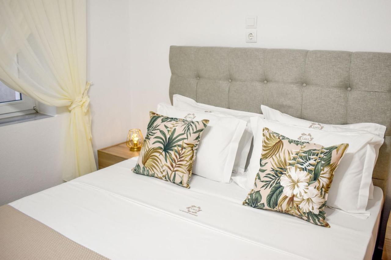 La Maison Plakes 3 Bdr Apt Skiathos Town Bagian luar foto