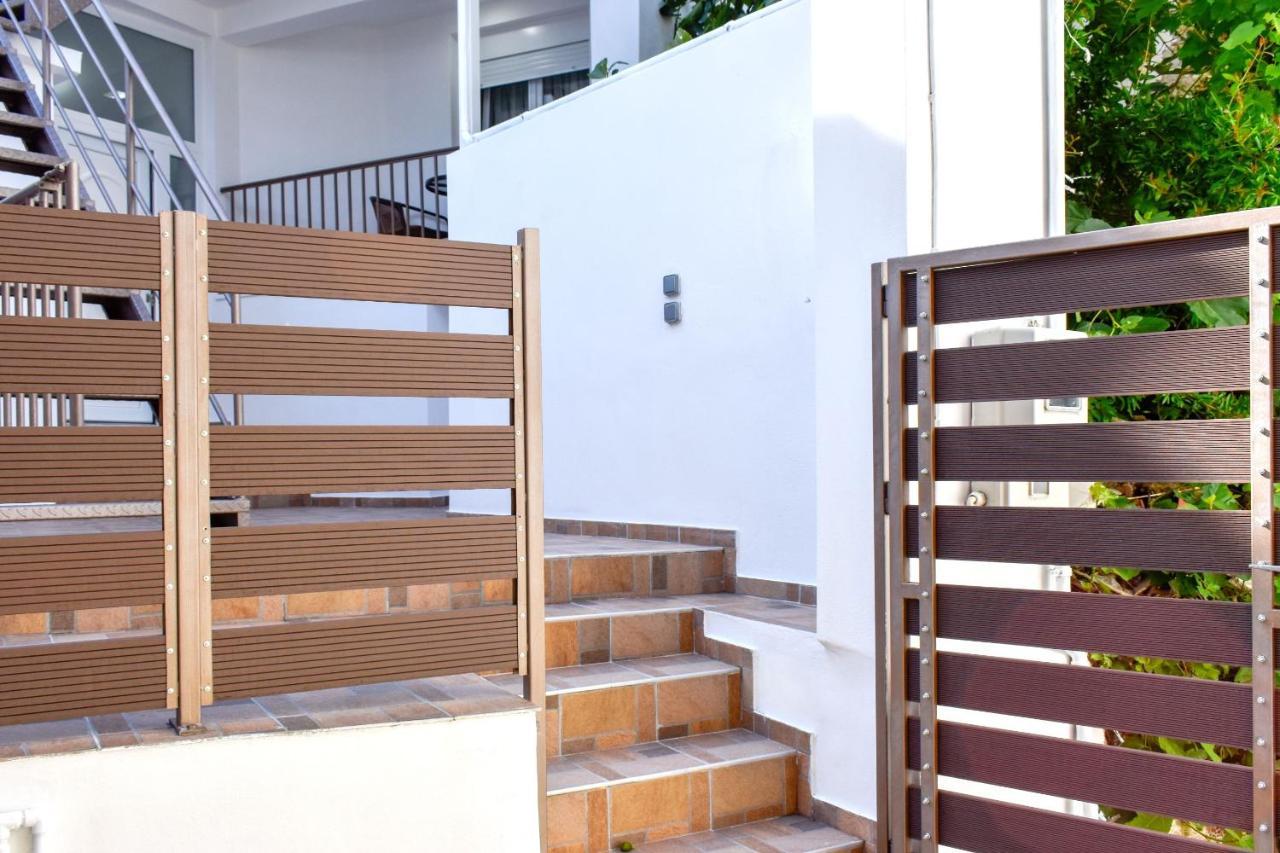 La Maison Plakes 3 Bdr Apt Skiathos Town Bagian luar foto