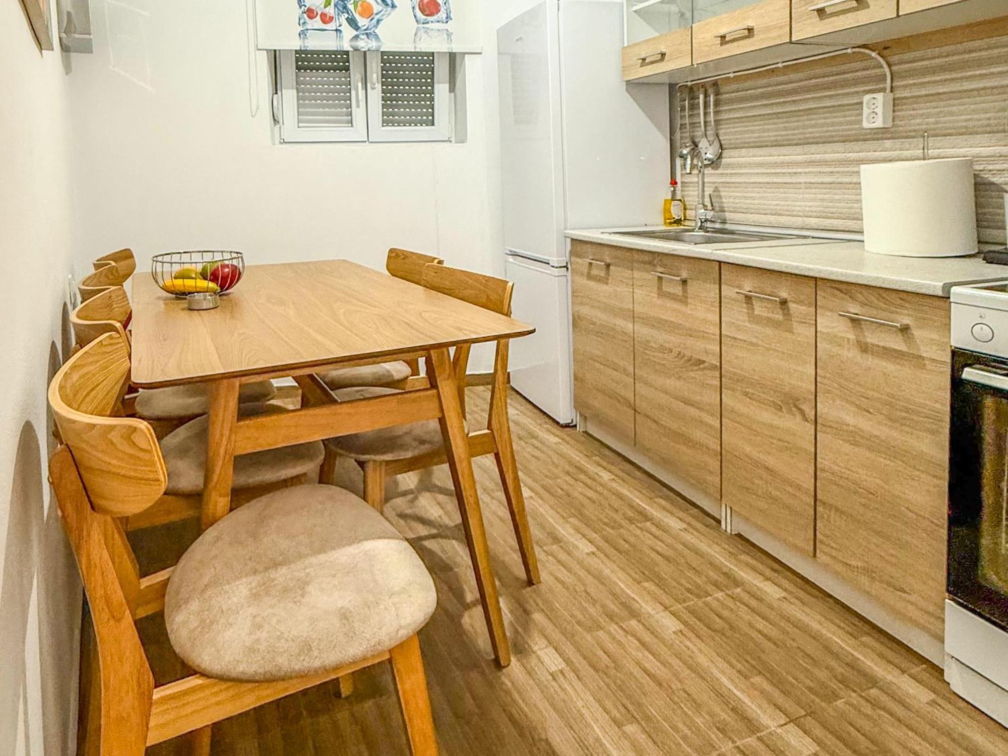 La Maison Plakes 3 Bdr Apt Skiathos Town Bagian luar foto